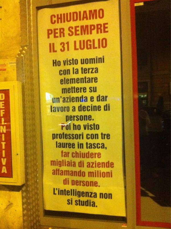 STASERA GIRANDO PER PRATI MI SONO IMBATTUTA IN QUESTO CARTELLO...FORZA A TUTTI