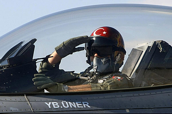LA SIRIA E IL FANTASMA DELLA GUERRA IN TURCHIA