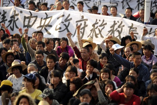 OCCUPY CON PECULIARITA' CINESI