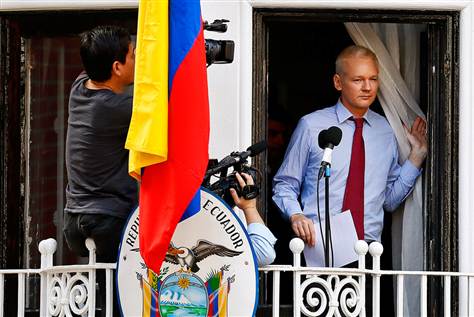CONTRO JULIAN ASSANGE UNA VENDETTA RAZZIALE