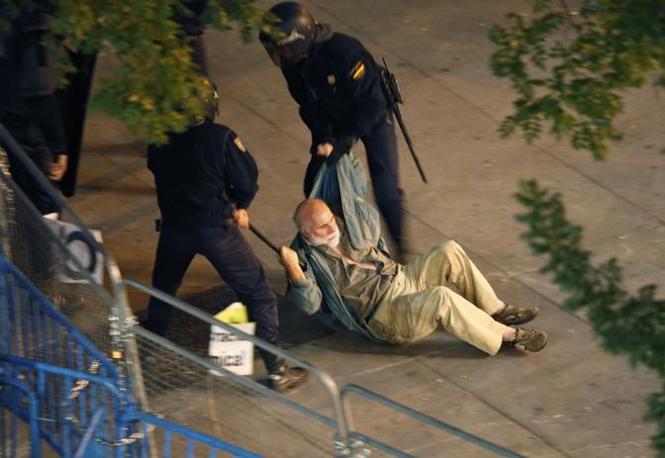 FALSARI SBUGIARDATI: agghiacciante. TERRORISMO DI STATO IN EUROPA