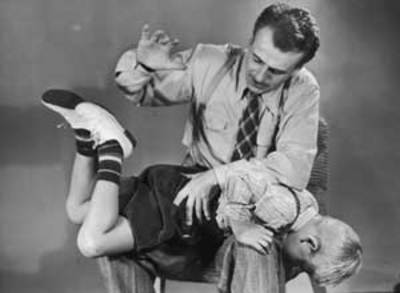 I VALORI TRADIZIONALI DELLA FAMIGLIA, SENZA LE BOTTE