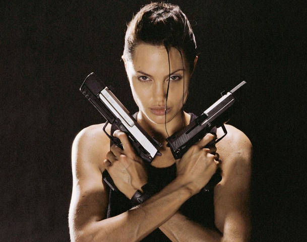 ANGELINA JOLIE, LA SCIENZA DELLE MULTINAZIONALI E LA “PREVENZIONE”
