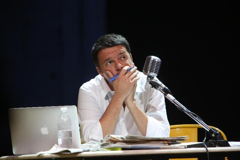 RENZI IL CIOCCOLATAIO ESTREMO CHE RISCHIA DI COLLASSARE IL PAESE