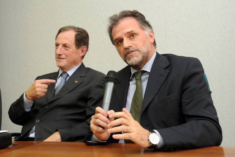 TERREMOTO POLITICO IN LOMBARDIA. QUALCOSA NON QUADRA