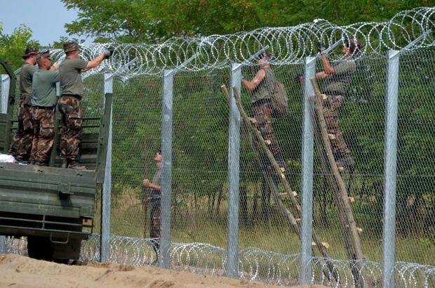 LA TOP 10 DELLE MIGLIORI IDEE PER FERMARE I MIGRANTI