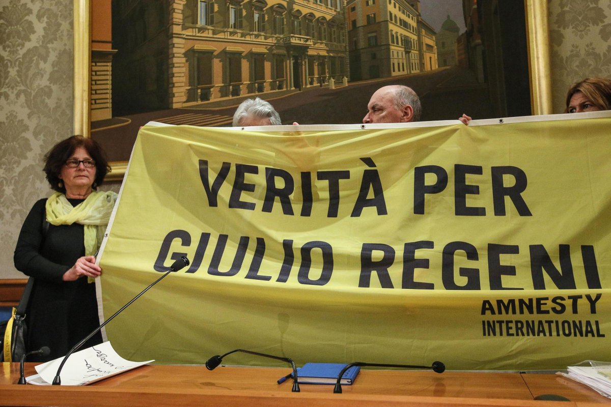 GIUSTIZIA PER DUMMIES: COME NON ONORARE REGENI E COMPROMETTERE I PROPRI INTERESSI ECONOMICI