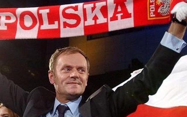 DONALD TUSK INCOLPA LE ELITE DELL'UTOPIA EUROPEA PER LA RIVOLTA EUROSCETTICA