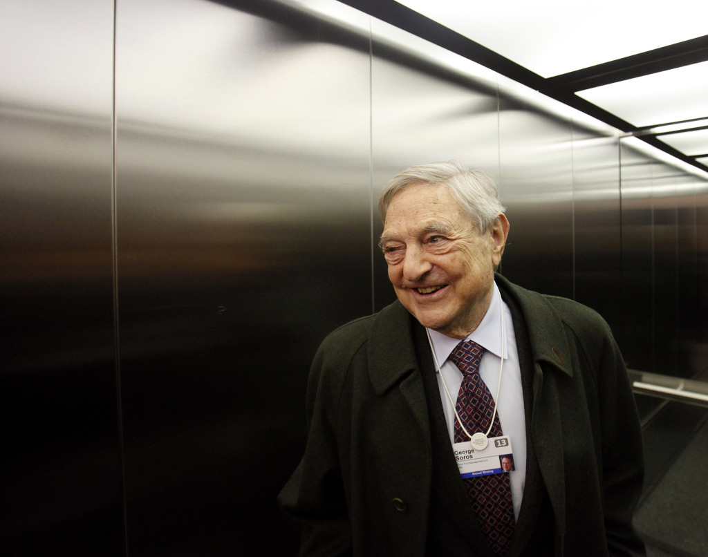 SOROS : 30 MILIARDI PER I RIFUGIATI .... O CROLLA L'EUROPA