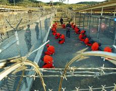 Rapporto shock della Croce Rossa: gli Usa torturano i prigionieri a Guantanamo