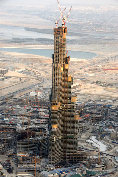 DUBAI: LASCIAMOLI FALLIRE, SE LO MERITANO