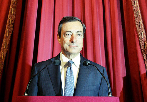 MACELLERIA SOCIALE ED EVASIONE BANCARIA: PERCHE’ DRAGHI DOVEVA TACERE