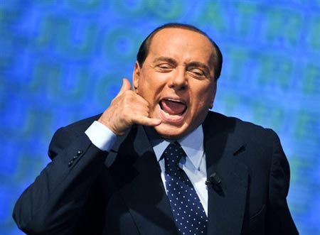 BAVAGLIO E OSCURANTISMO PER UNA STAMPA IN CADUTA LIBERA