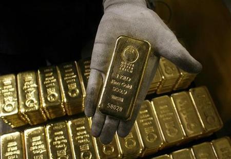 LE BANCHE CENTRALI STANNO COMPRANDO ORO, SCARICANDO IL DOLLARO AMERICANO