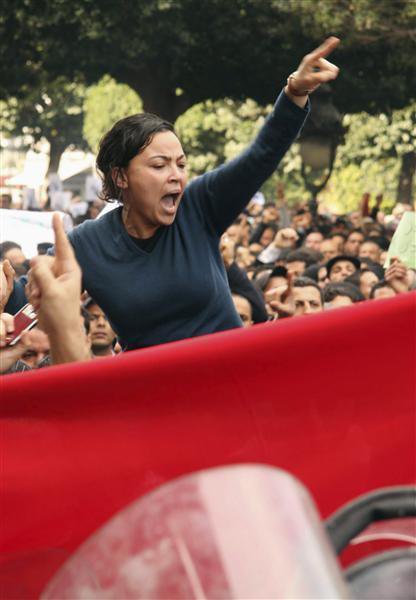 LA RIVOLUZIONE IN TUNISIA: UNA STORIA REALE O VIRTUALE ?