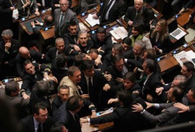 DOV'E' LA DESTRA ? DOV'E' LA SINISTRA ? CULO E CAMICIA
