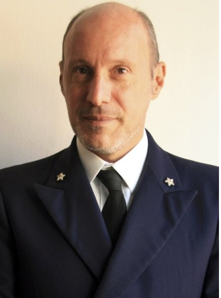 DE FALCO, TROPPO FACILE CHIAMARLO EROE
