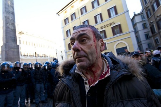 GOVERNO MONTI. FINISCE LA POLITICA, E CI LASCIA SOLI