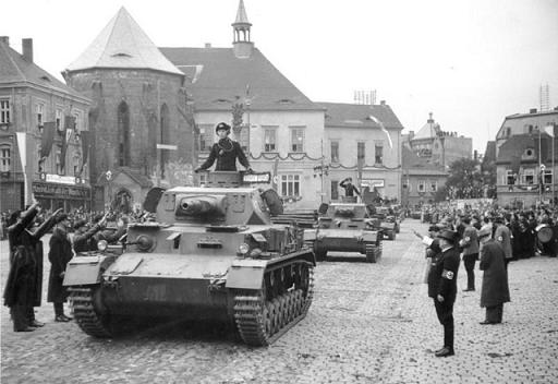 I TEDESCHI LANCIANO UNA BLITZKRIEG SULLE TRATTATIVE PER IL DEBITO GRECO