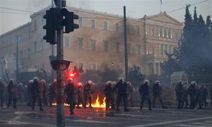 GRECIA, UNA LUNGA STORIA DI FALLIMENTI
