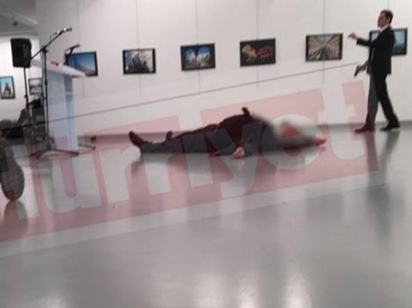 Qualche breve e preliminare considerazione sull’omicidio dell'ambasciatore russo a Ankara