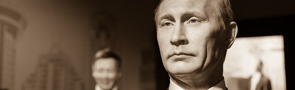 La Russofobia e l’odio verso Putin: i cani abbaiano
