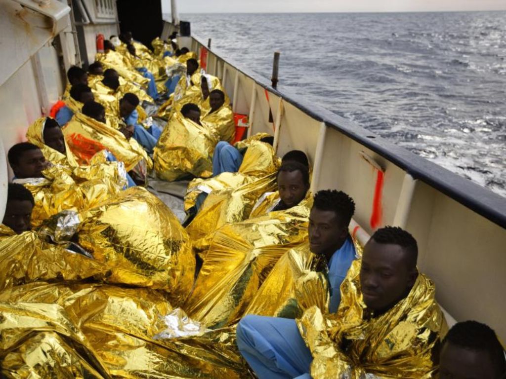 Funzionari italiani vogliono che si indaghi sui trasportatori di migranti supportati dalla ONG di Soros