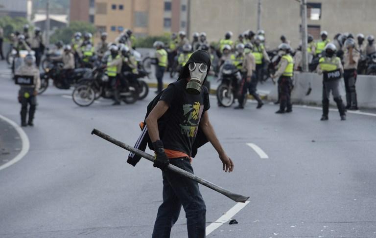 Venezuela, quei giovanissimi pagati per uccidere