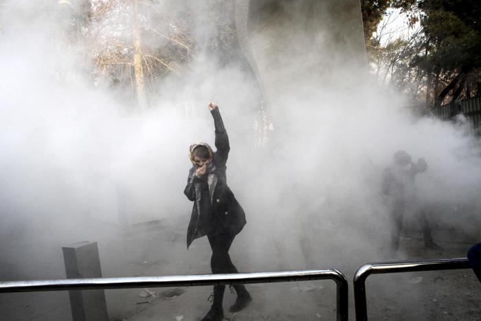 Iran - Gli agenti di regime change usano proteste economiche