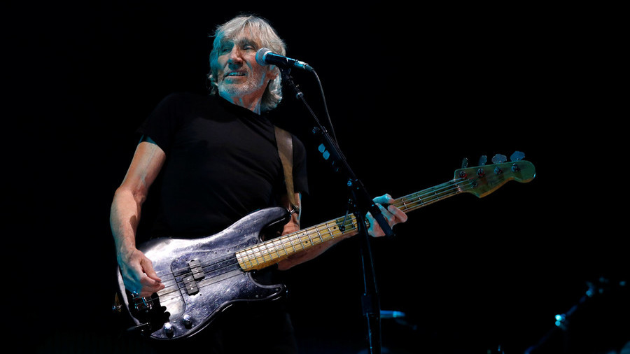 Email rivelano che i Caschi Bianchi hanno cercato di fare pressione su Roger Waters
