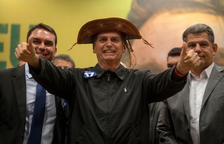 Brasile- Bolsonaro verso la dittatura militare, peggio di 80 anni fa