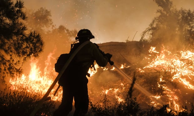 Come mette in guardia l’ONU, abbiamo 12 anni per limitare la catastrofe del cambiamento climatico