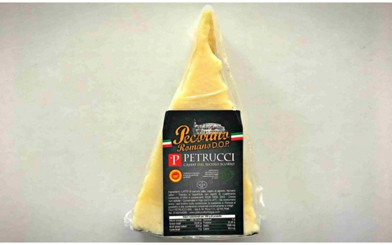 Pecorino di cittadinanza - ovvero, di come agli Dei non freghi un cazzo dei pastori sardi