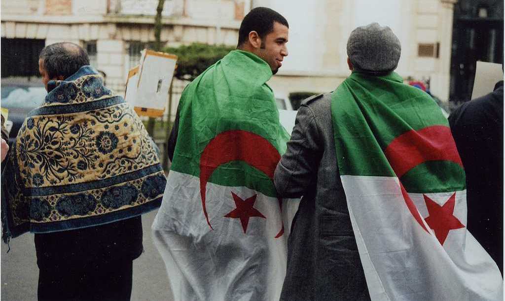 Algeria: l’iceberg che potrebbe affondare Emmanuel Macron