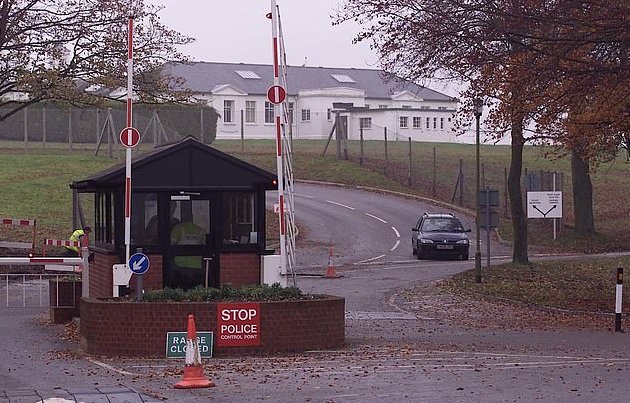 Quasi 50.000 animali sono stati uccisi in sette anni nel centro ricerche top secret del Ministero della Difesa inglese di Porton Down