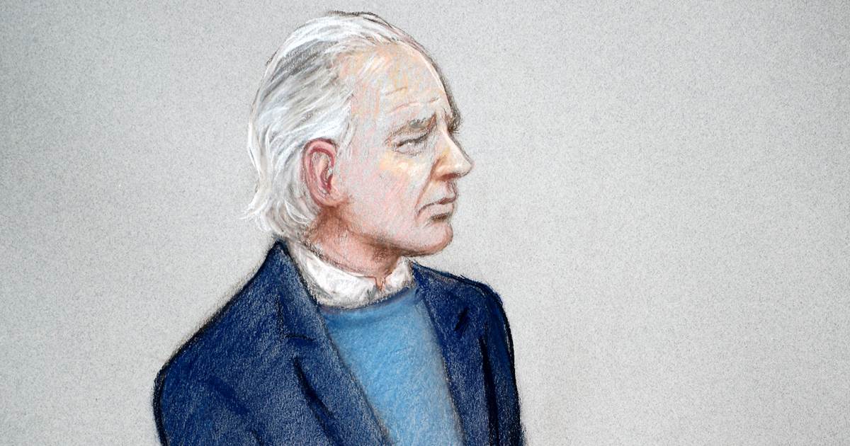 ‘Non riesco a pensare’: Assange cerca di non piangere e quasi non ricorda il suo nome durante l’udienza preliminare per l’estradizione negli USA