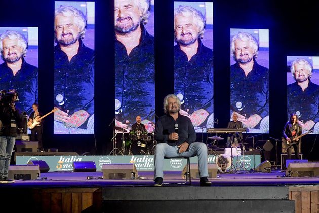 Grillo-horror: via il voto agli anziani. Anche a Mattarella?