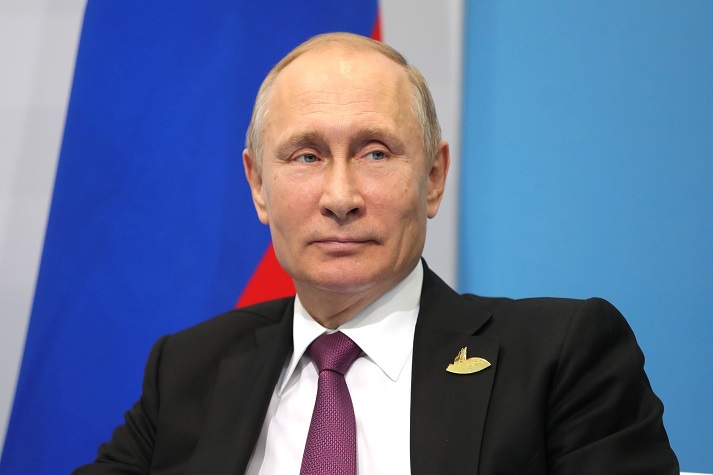 Vaccino anti-Covid: vince la Russia. E l'Occidente si scopre NO VAX