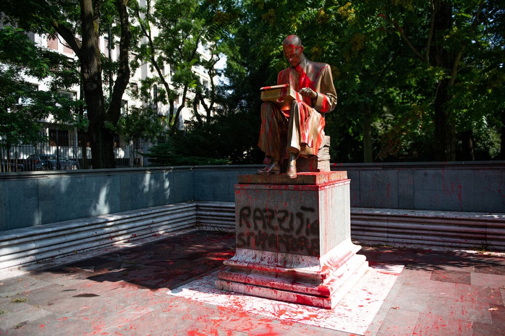Montanelli non merita una statua