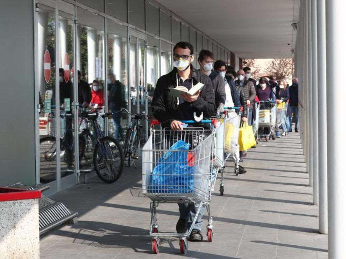 Il POTERE SENZA VOLTO ha gettato la sua maschera sul mondo