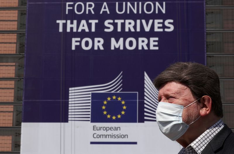 La Ue getta la maschera: soldi in cambio di riforme