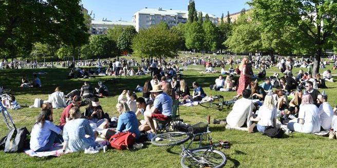 La Svezia a caccia dell'immunità di gregge