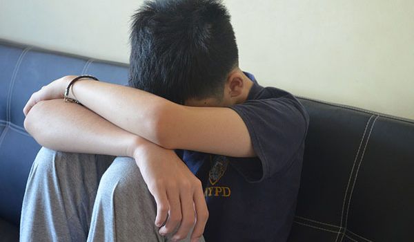 Giù le mani dalla scuola, farabutti!