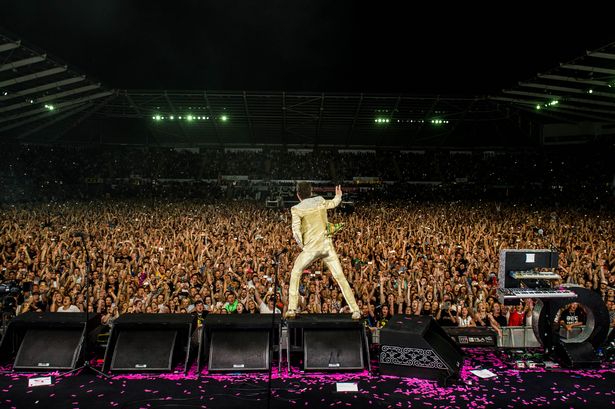 Concerti solo a chi ha vaccino o tampone certificati: il piano di Ticketmaster