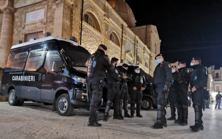 Lockdown, aumento dei controlli sul territorio su assembramenti e mascherine in arrivo