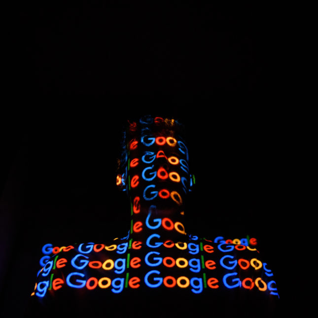 uomo google