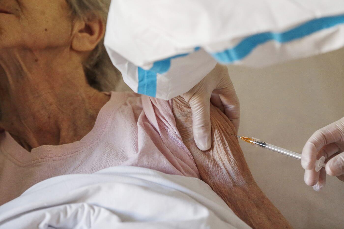 Vaccinazione anziana