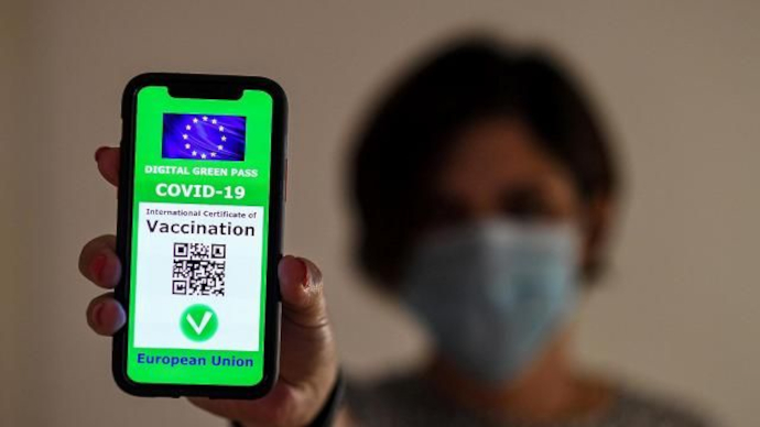 green-pass-fine-della-democrazia