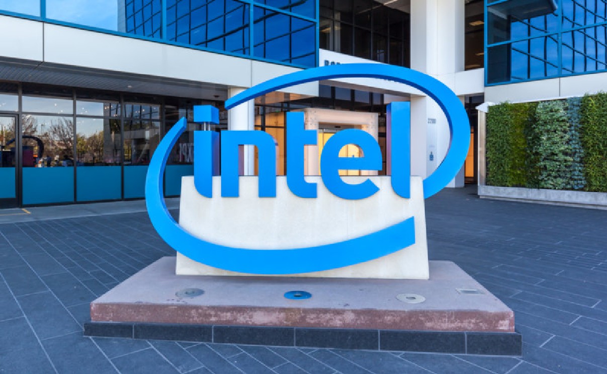 Intel: nessun obbligo vaccinale per i propri dipendenti