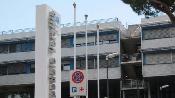 sospese infermiere odio no vax